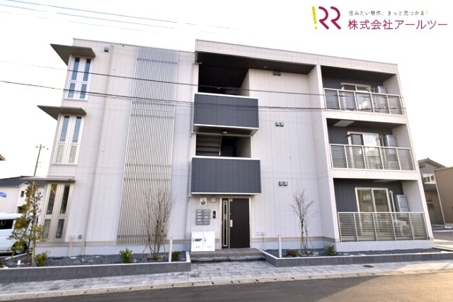 建物外観　間取図