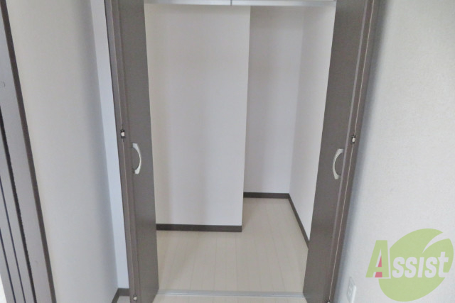 その他部屋・スペース　こちらはクローゼットです。奥行きもしっかりあっていいですね。
