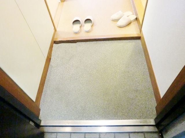 玄関　★お問い合わせはタウンハウジングまで★