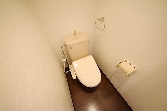 トイレ　。・。・あると嬉しい温水洗浄便座。・。・