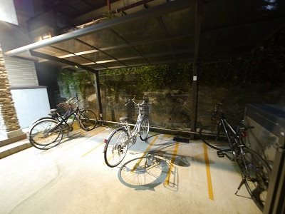 その他共有部分　駐輪場完備
