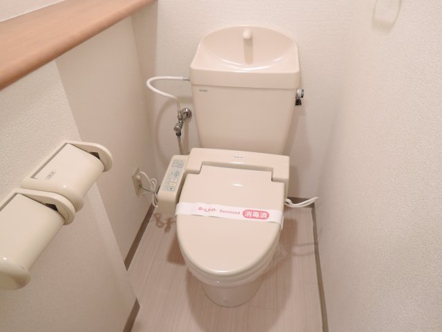 トイレ　シャワー付トイレ