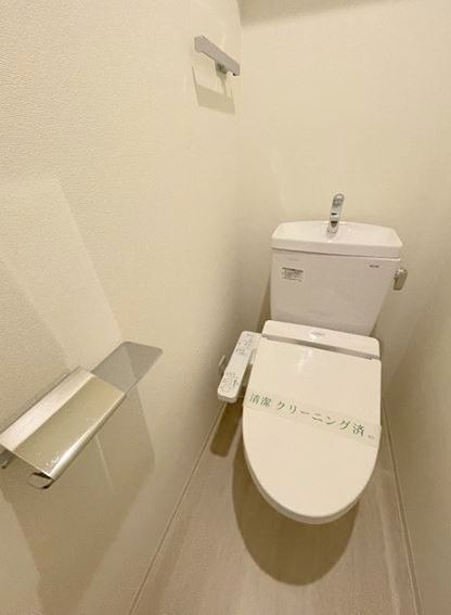 トイレ　※同仕様写真