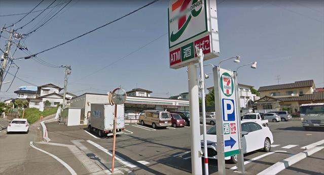 コンビニ　セブンイレブン　益城広安小入口店（コンビニ）まで300m