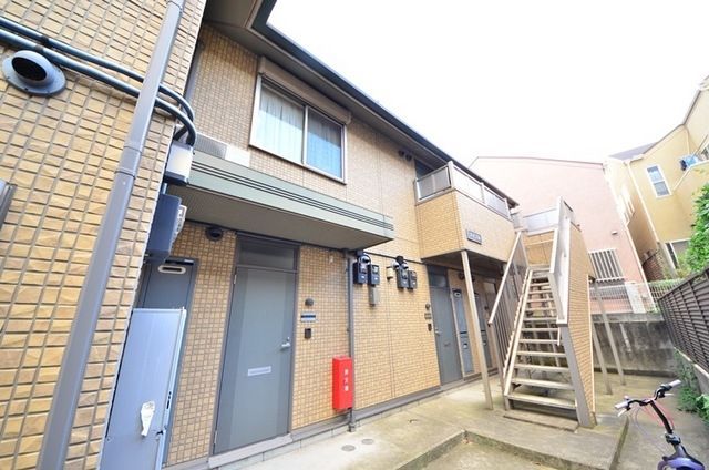 建物外観　★軽量鉄骨造です★