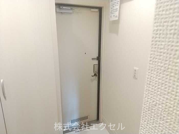 玄関　シューズBOX完備の玄関です。
