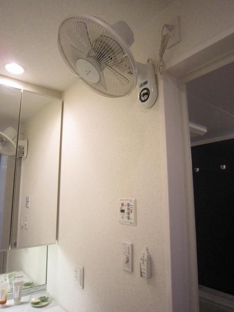 その他　脱衣所扇風機