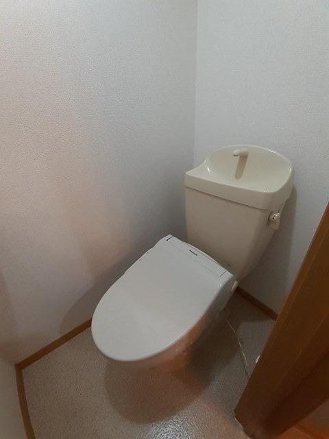 トイレ　図面と現状に相違がある場合には現状を優先