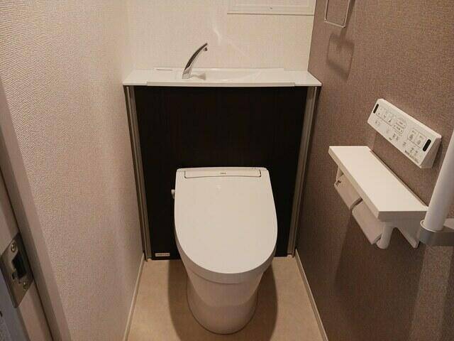 その他　フローリングです！