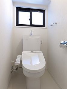トイレ　清潔感のあるトイレです