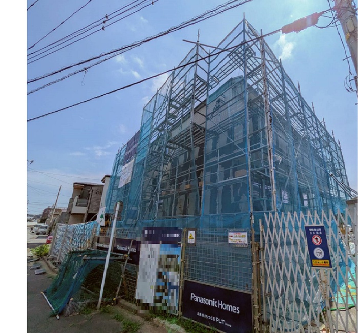 建物外観　建築中