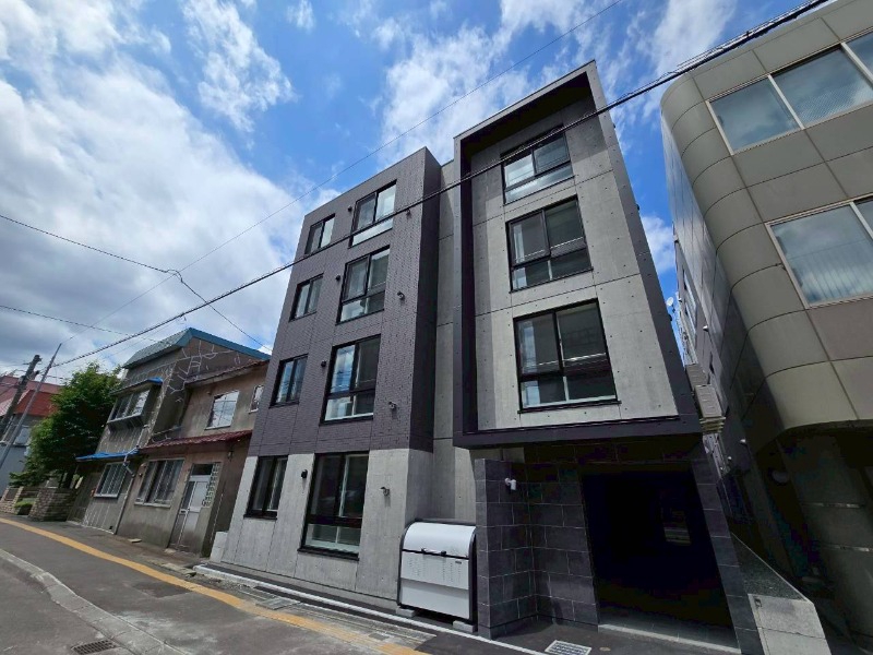 建物外観　札幌市豊平区「Ｌａｎｄ　Ｔｏｙｏｈｉｒａ」