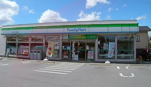 コンビニ　ファミリーマート 南アルプス小笠原店（コンビニ）まで1268m