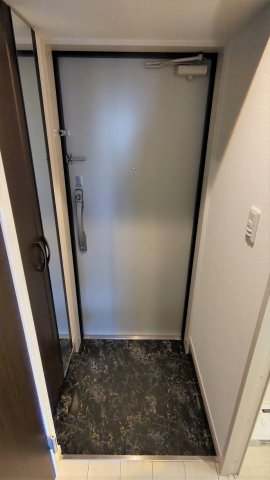 玄関　シューズ収納あります