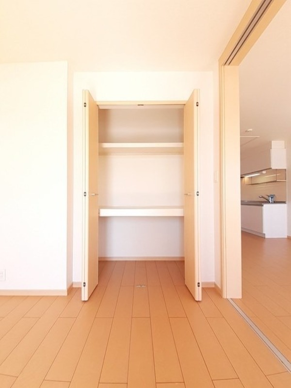 収納　図面と現状に相違がある場合には現状を優先