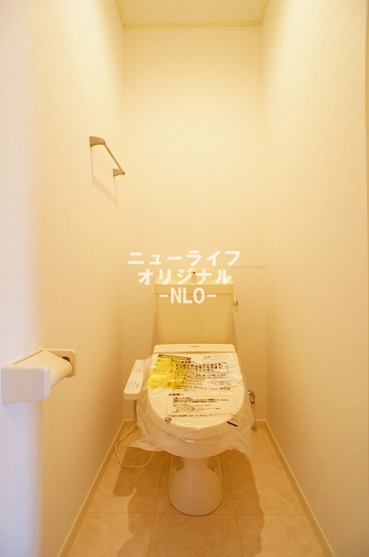 トイレ　トイレには快適な温水洗浄便座付