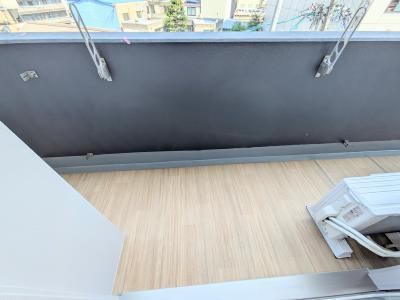 バルコニー　同タイプ４０２建築中の時の写真です。