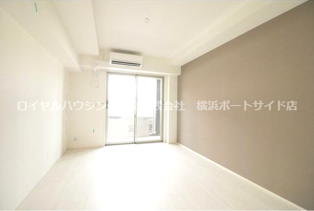 居室・リビング　■同タイプのお部屋になります。