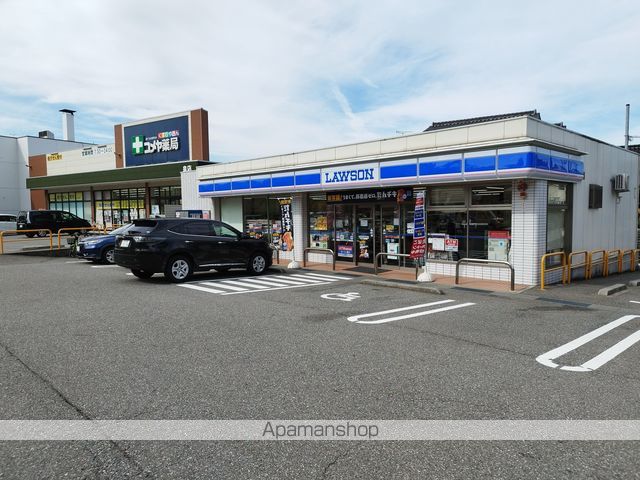 コンビニ　ローソン金沢泉店（コンビニ）まで654m