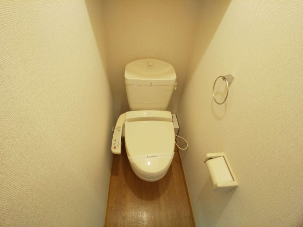 その他　明るく清潔感のあるトイレ