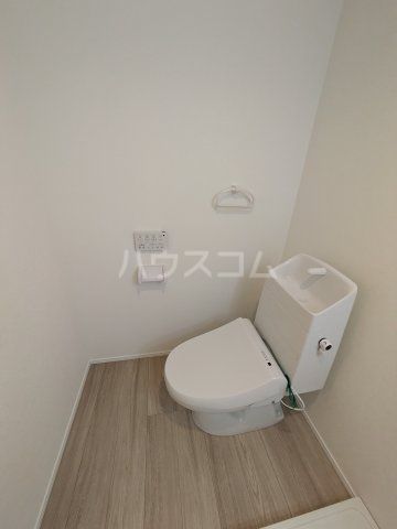 小田急江ノ島線 東林間駅 徒歩3分 3階建 築1年のトイレ写真