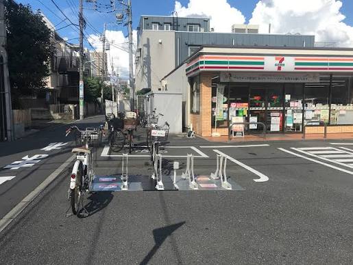 コンビニ　セブンイレブン豊島巣鴨新田店（コンビニ）まで240m