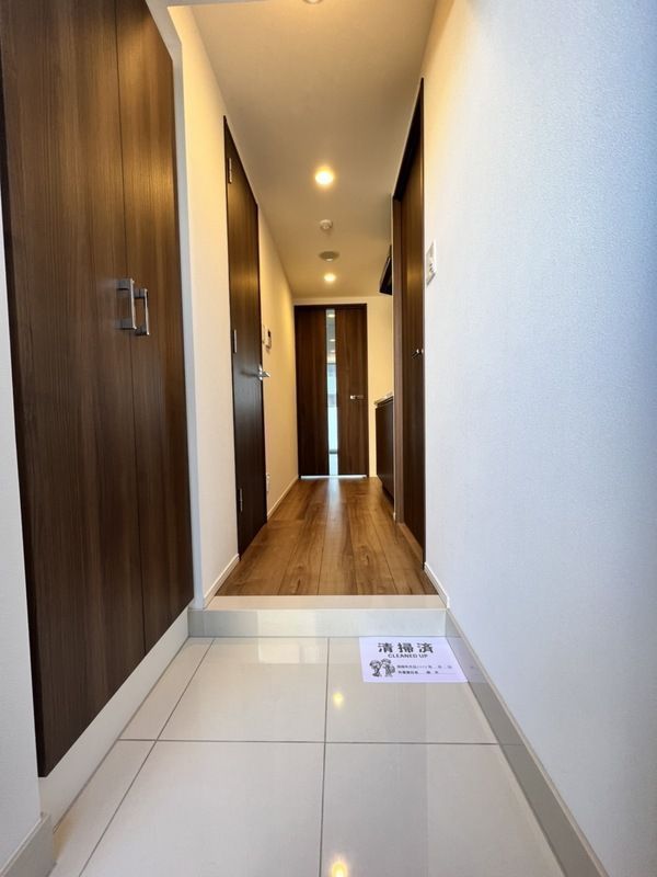 玄関　フェルクルールプレスト池袋WEST　板橋区南町 14