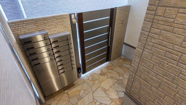 ロビー　宅配ボックス完備です
