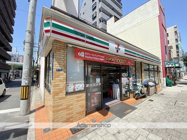 コンビニ　セブンイレブン（コンビニ）まで59m