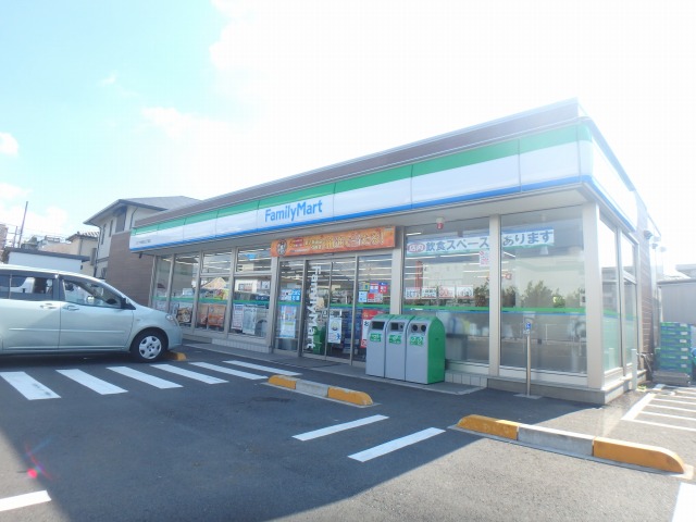 コンビニ　ファミリーマート よろづや相武台三丁目店（コンビニ）まで175m