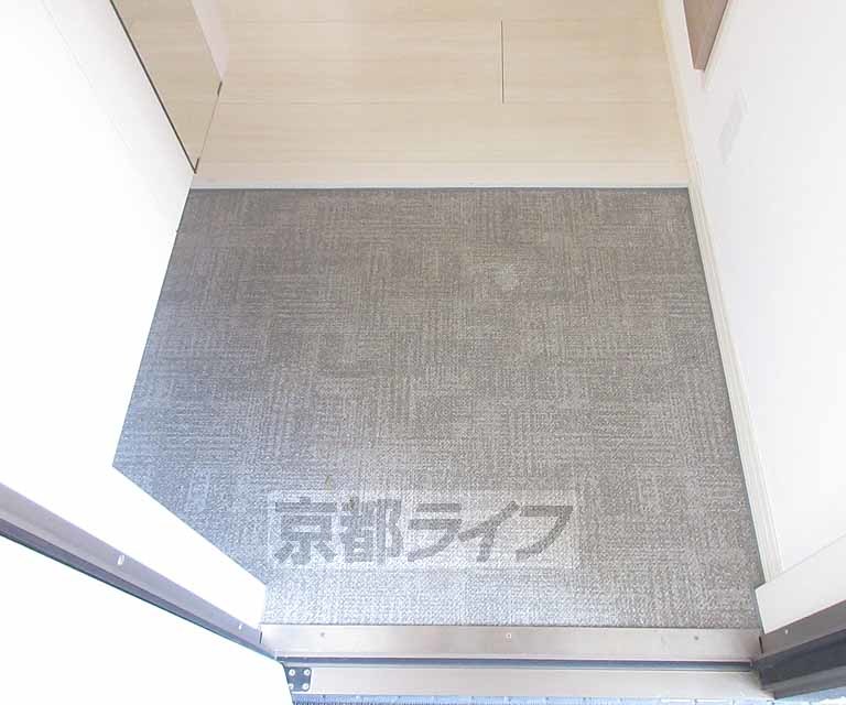 玄関　広々玄関です