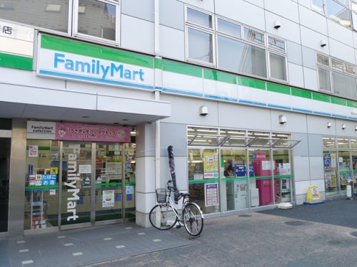 コンビニ　ファミリーマート 西武東長崎駅前店（コンビニ）まで343m