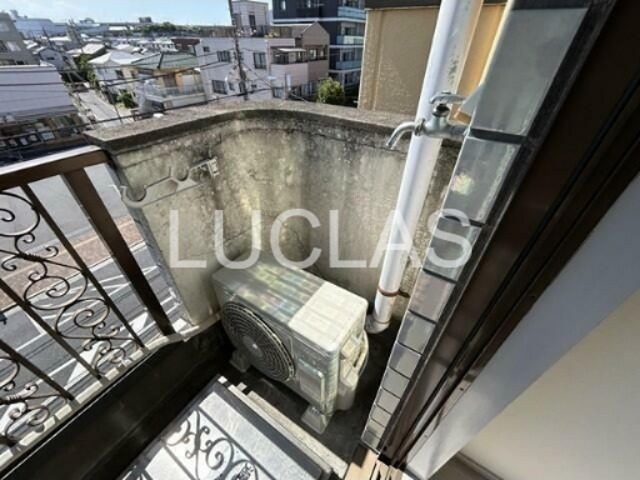 バルコニー　バルコニー付で洗濯物も安心♪