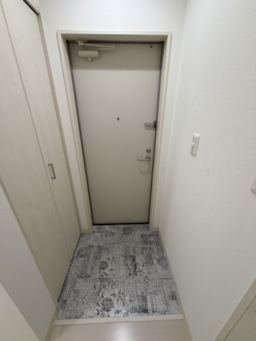 玄関　※写真は、シリーズもののイメージ図となります。現状優先となり