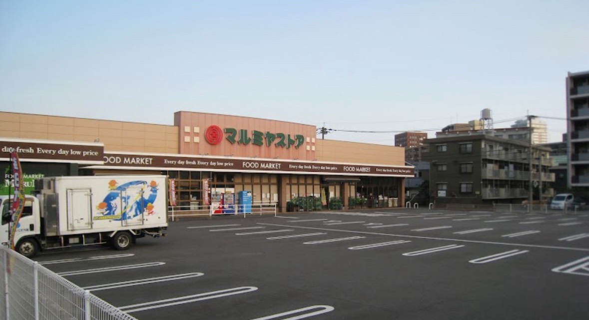 スーパー　マルミヤストア 金池南店（スーパー）まで216m