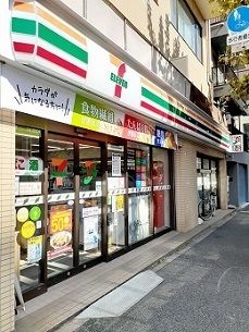 コンビニ　セブンイレブン関口1丁目店（コンビニ）まで233m