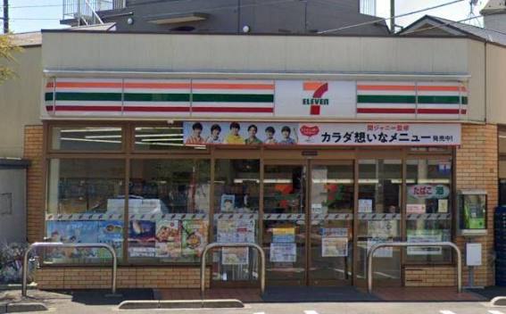 コンビニ　セブンイレブン世田谷下馬北店（コンビニ）まで320m