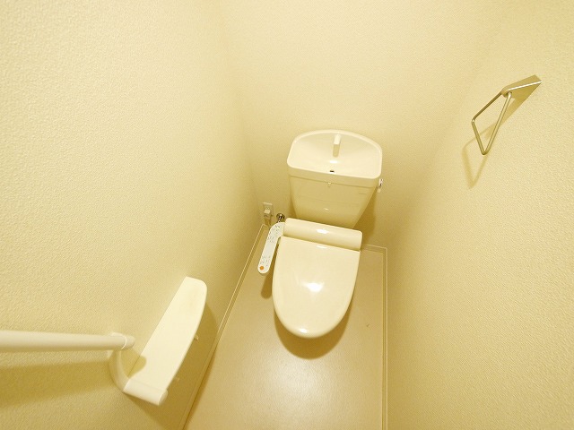トイレ　トイレもきれいです