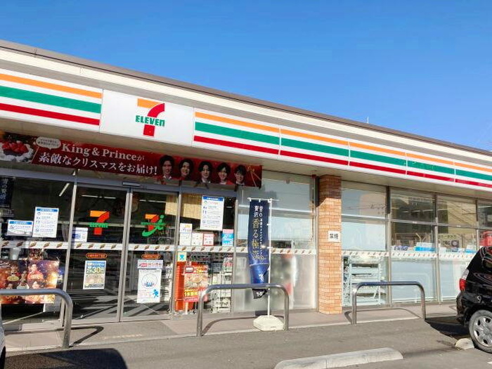 コンビニ　セブンイレブン（コンビニ）まで54m