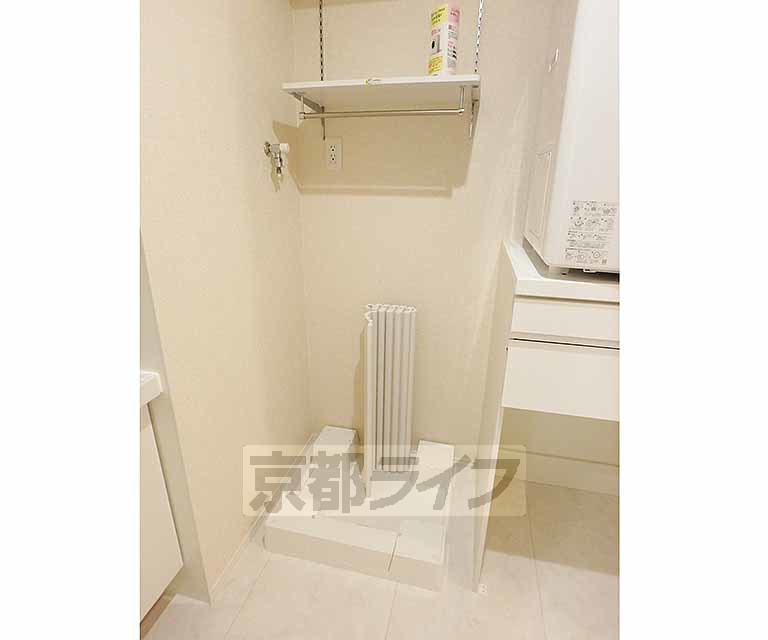 その他設備　洗面所に洗濯機が設置可能です。