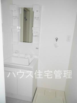 洗面設備　洗髪洗面化粧台