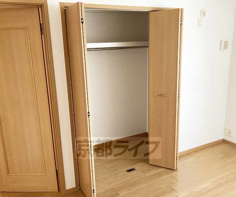収納　お洋服掛けていただけます・