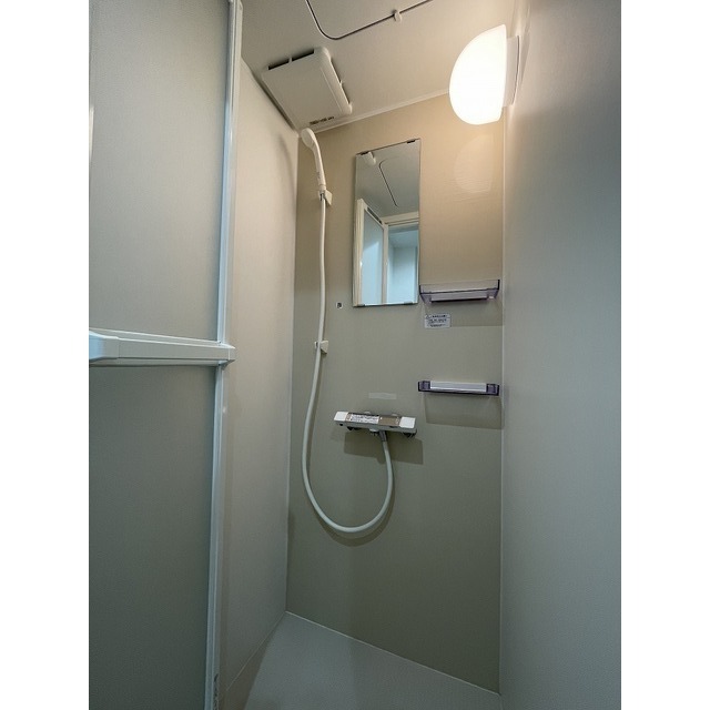 バス・シャワールーム　別の部屋の参考写真です