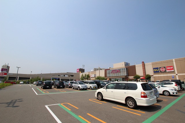ショッピングセンター　イオン札幌西岡店（ショッピングセンター）まで1000m
