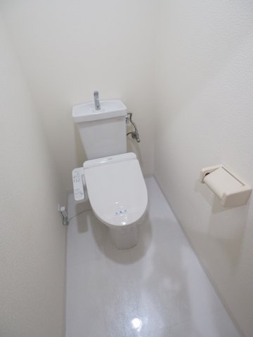 ラムール住吉のトイレ写真