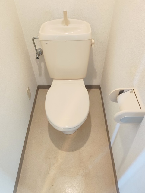 都営浅草線 馬込駅 徒歩9分 5階建 築28年のトイレ写真