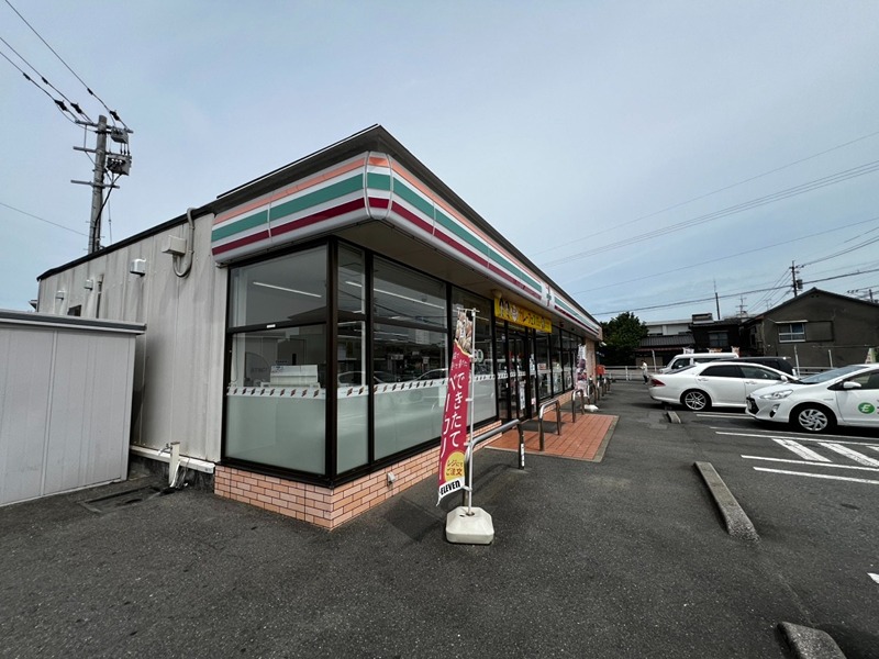 コンビニ　セブンイレブン 甘木庄屋町店（コンビニ）まで360m
