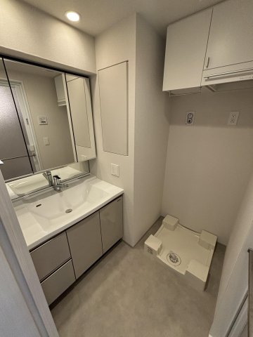 洗面設備　※別部屋の参考写真です。