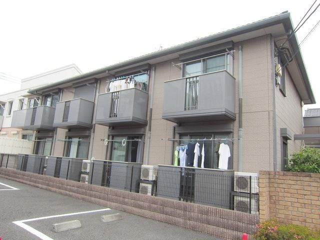 建物外観　★南向き・目の前駐車場で陽当たり良好★
