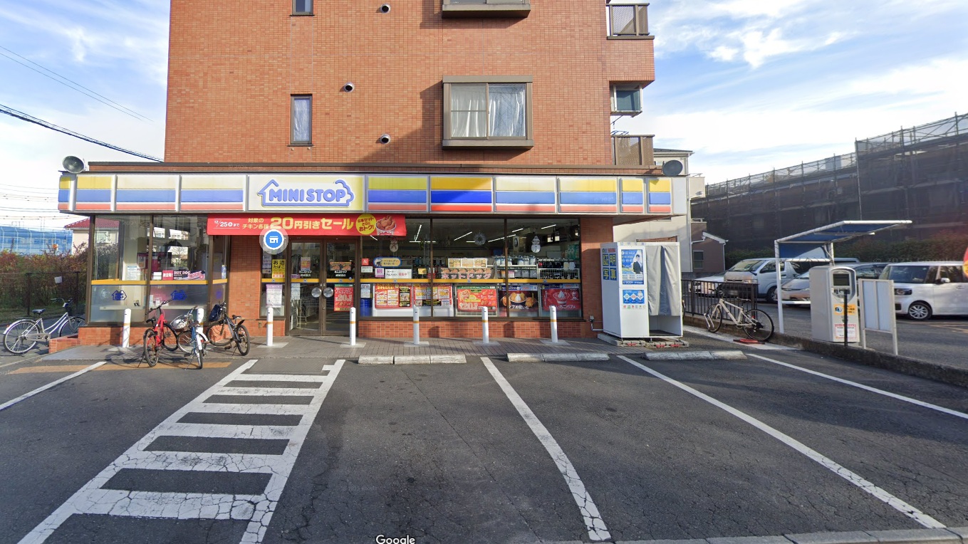 コンビニ　ミニストップ成城通店（コンビニ）まで177m